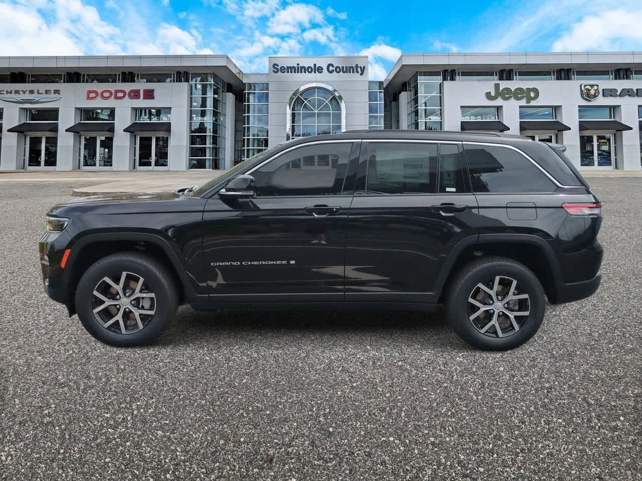 2025 Jeep Grand Cherokee Limited Edition 4