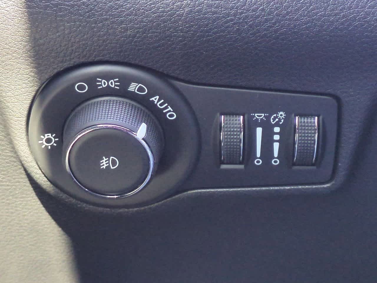 Thumbnail: 2026 Jeep Compass - 18