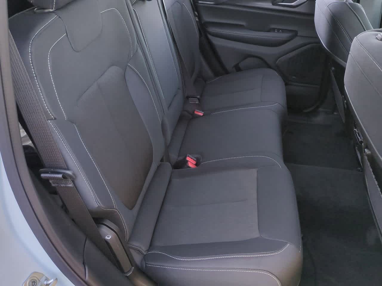 Thumbnail: 2025 Jeep Grand Cherokee - 22