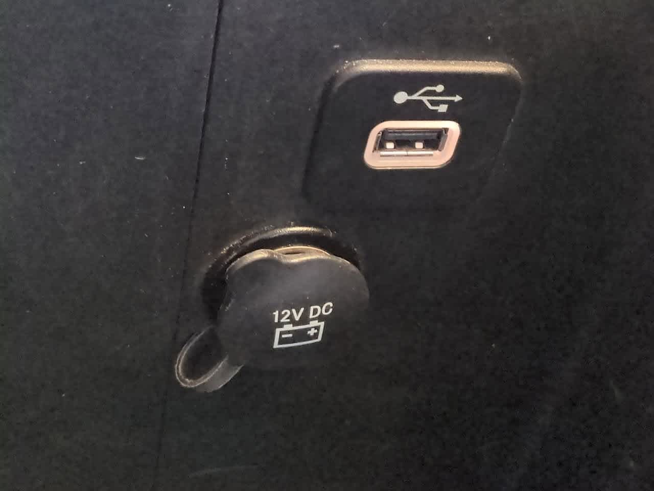 Thumbnail: 2017 Jeep Wrangler - 30