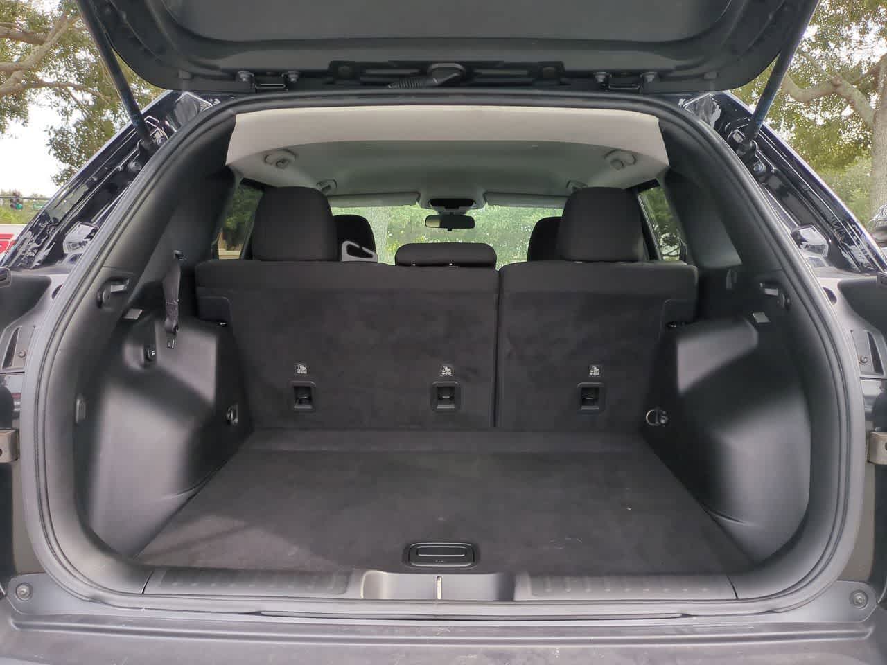 Thumbnail: 2020 Jeep Cherokee - 34