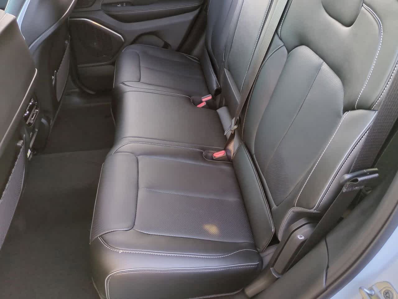 Thumbnail: 2025 Jeep Grand Cherokee - 21