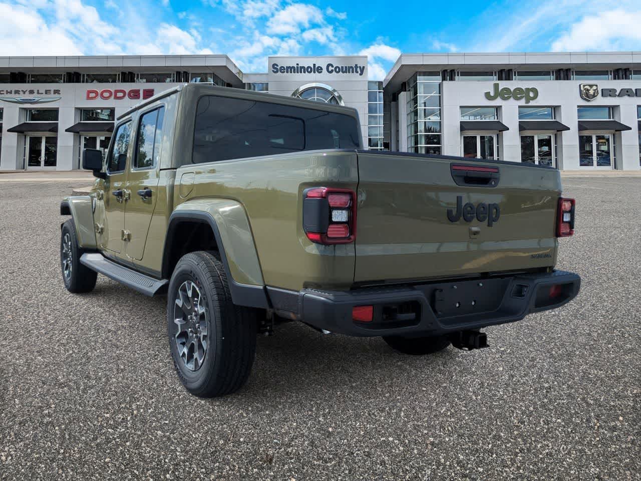 Thumbnail: 2026 Jeep Gladiator - 6