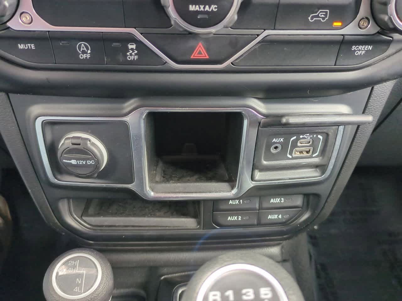 Thumbnail: 2023 Jeep Wrangler - 31