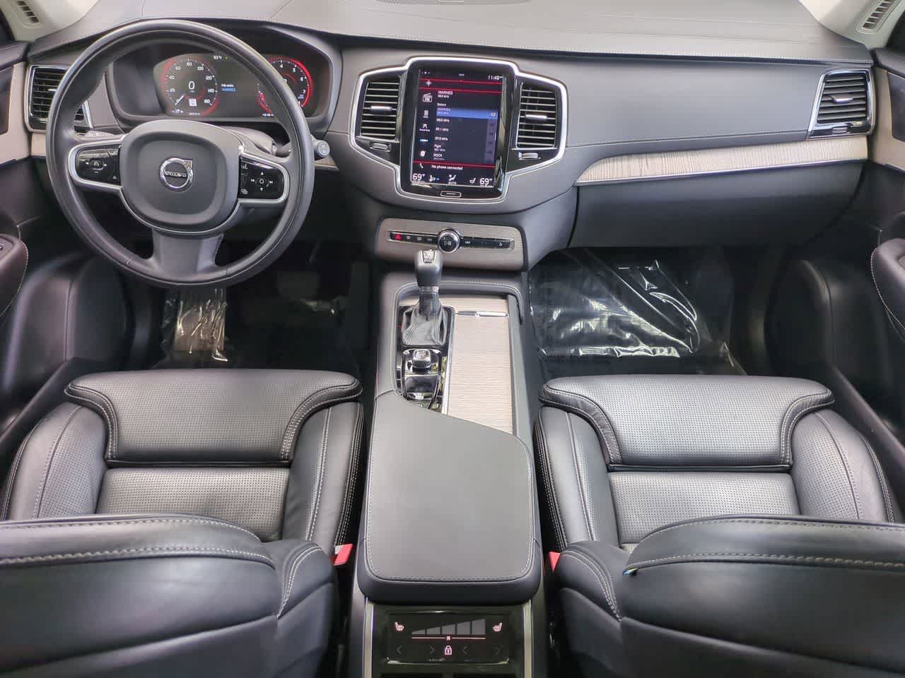 Thumbnail: 2022 Volvo XC90 - 16