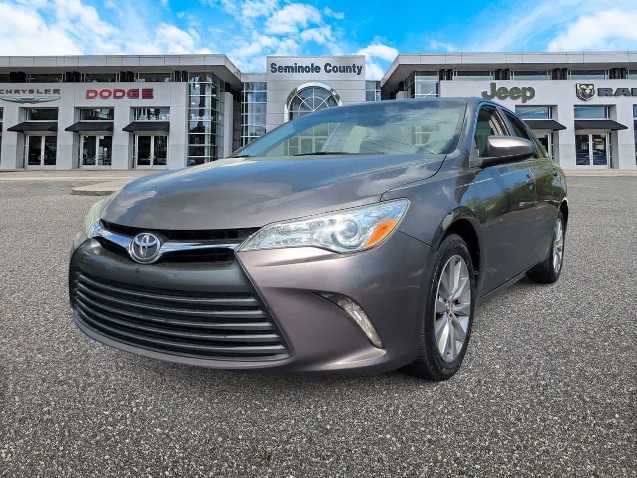 Thumbnail: 2017 Toyota Camry - 4