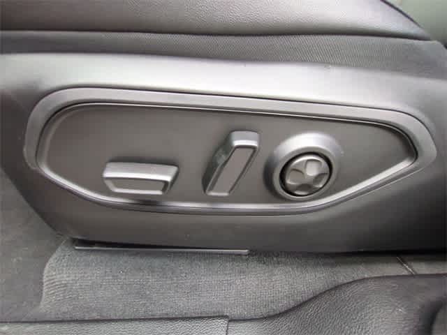 Thumbnail: 2025 Jeep Grand Cherokee - 18