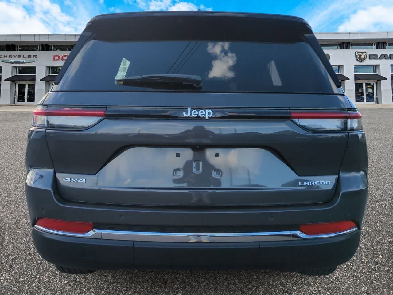 Thumbnail: 2025 Jeep Grand Cherokee - 7