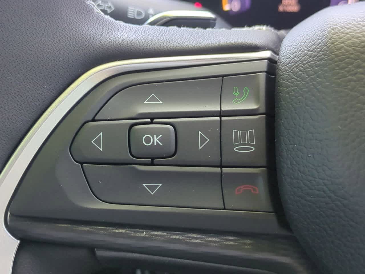 Thumbnail: 2025 Jeep Grand Cherokee L - 24