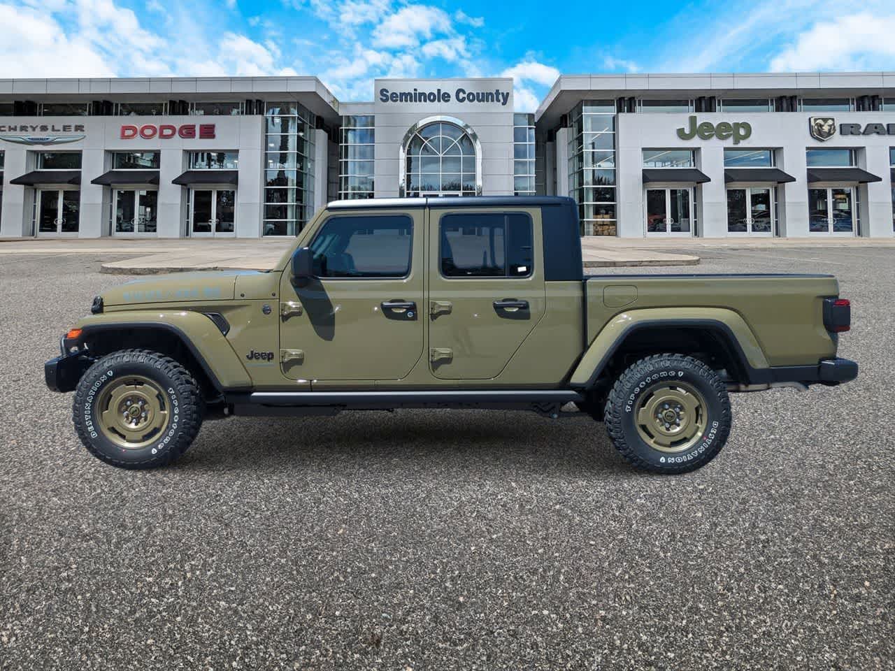 Thumbnail: 2026 Jeep Gladiator - 5