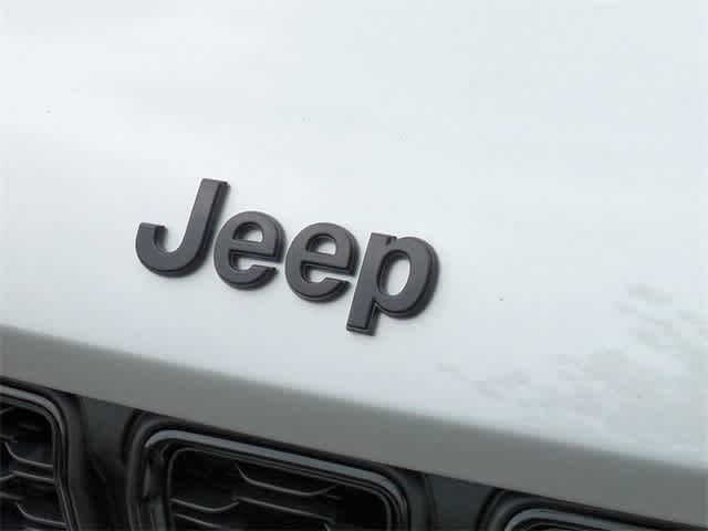 Thumbnail: 2025 Jeep Grand Cherokee - 12