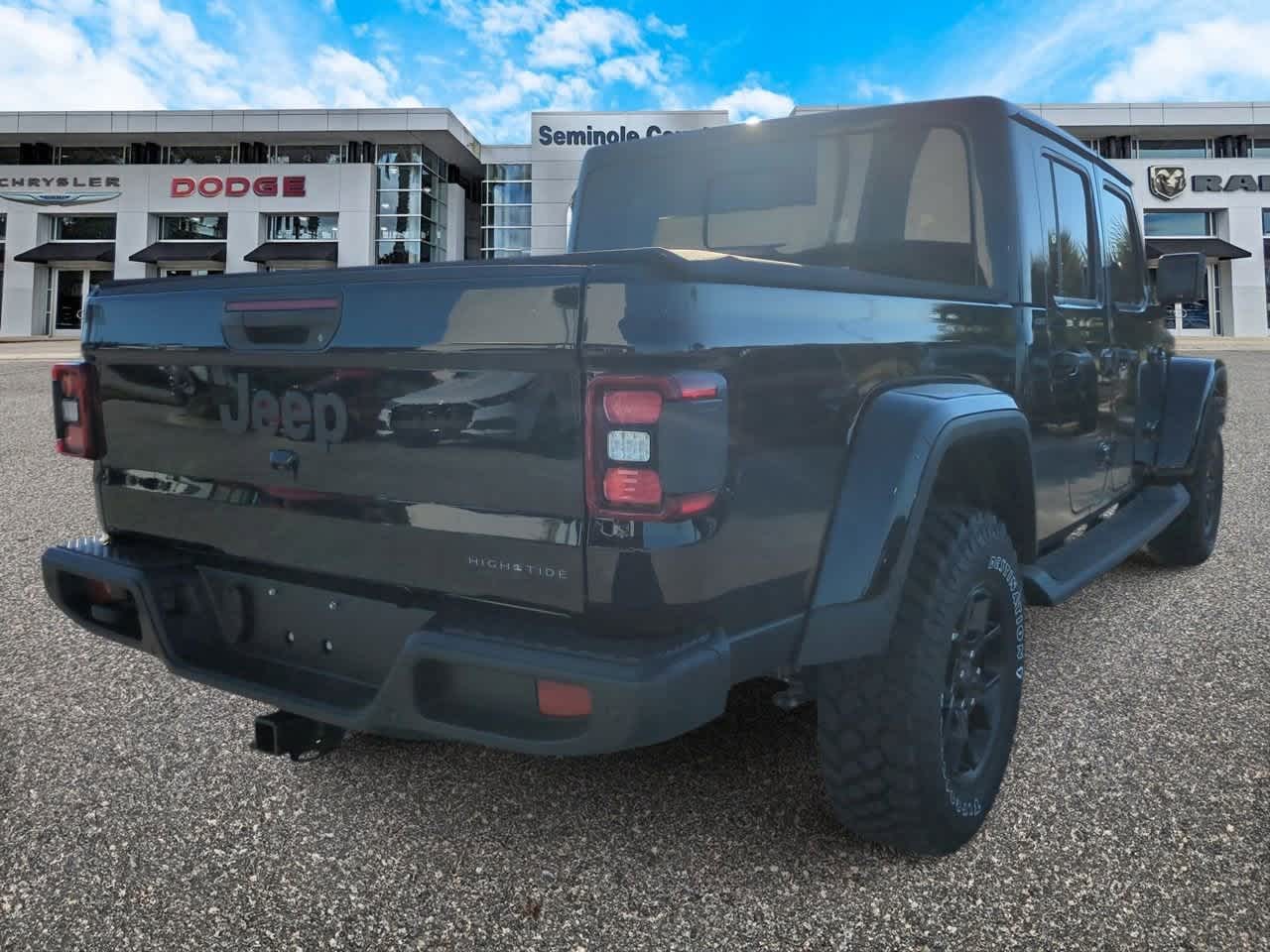 Thumbnail: 2025 Jeep Gladiator - 8