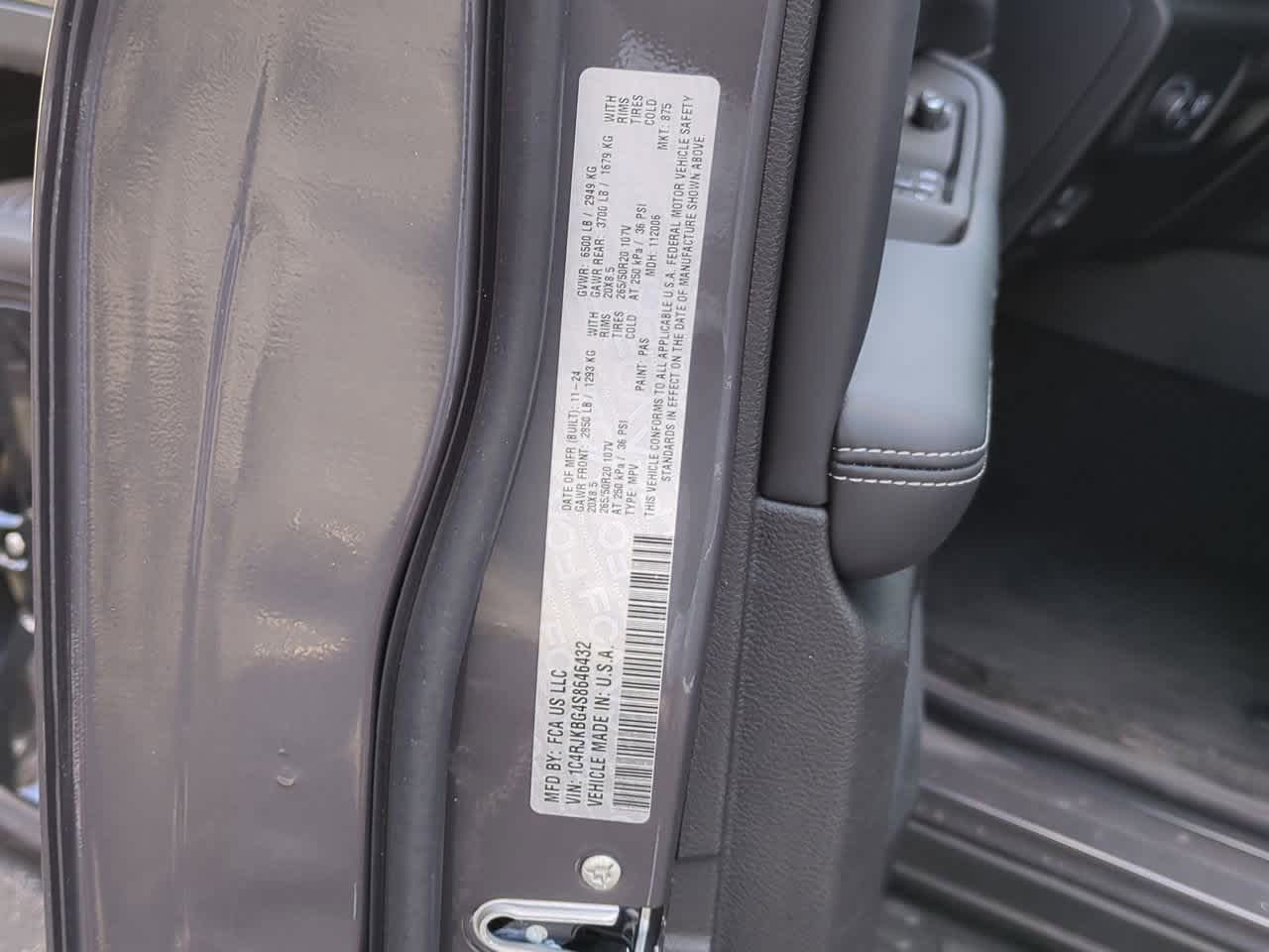 2025 Jeep Grand Cherokee L Limited Edition 39