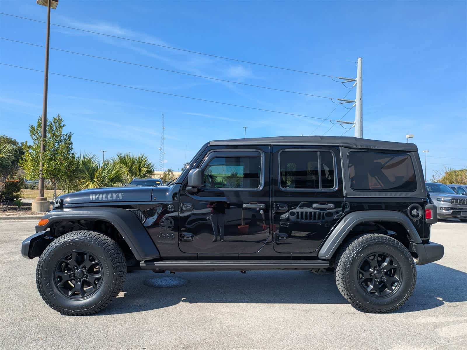 Thumbnail: 2021 Jeep Wrangler - 7