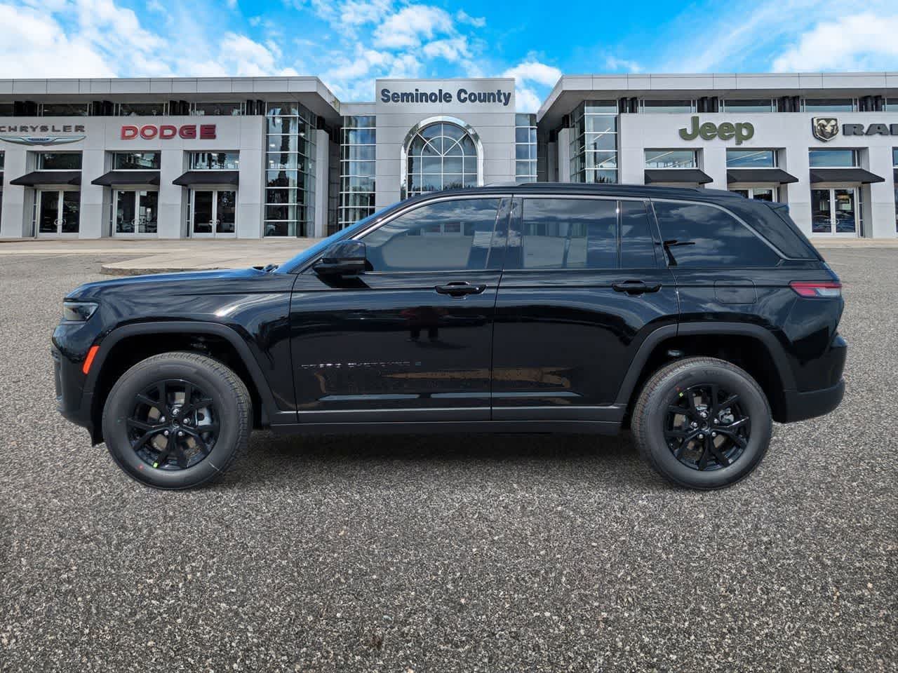 Thumbnail: 2026 Jeep Grand Cherokee - 5