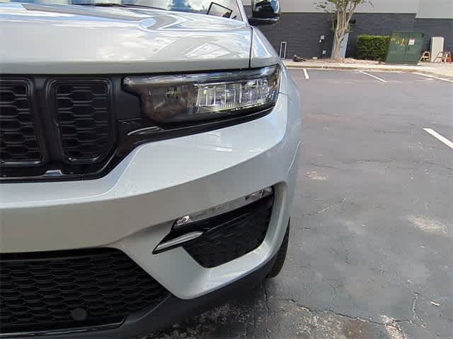 Thumbnail: 2025 Jeep Grand Cherokee - 11