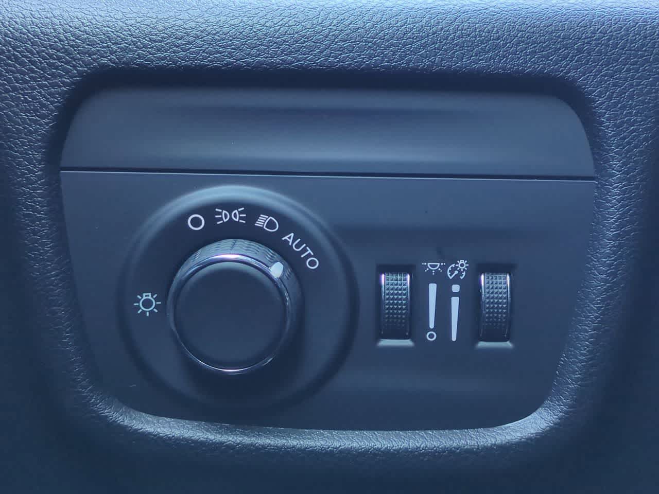 Thumbnail: 2025 Jeep Grand Cherokee - 18