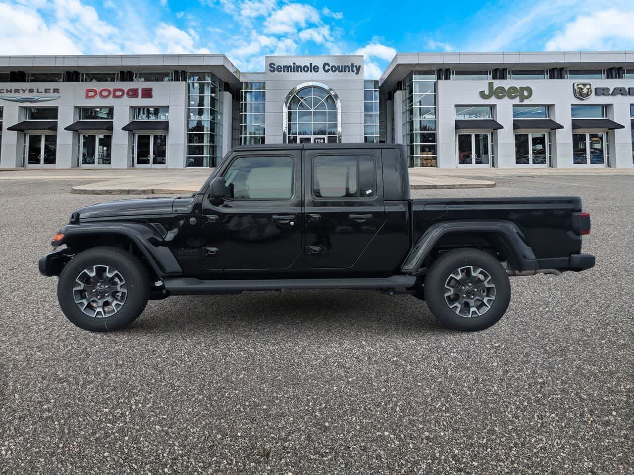 Thumbnail: 2026 Jeep Gladiator - 5