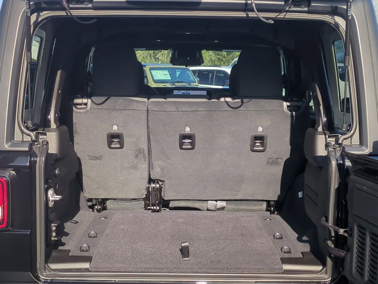 Thumbnail: 2025 Jeep Wrangler - 34