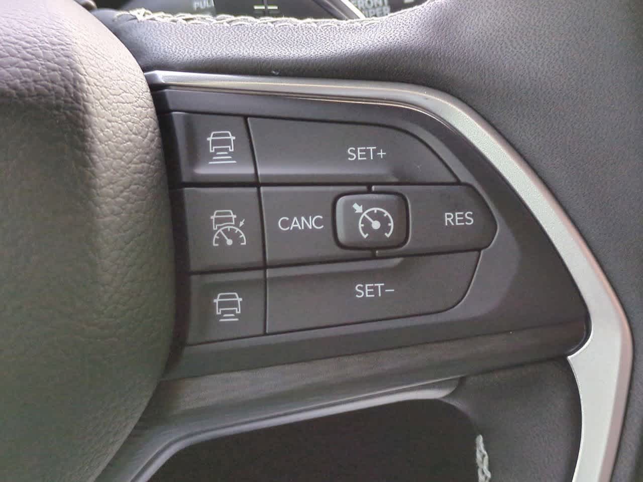 Thumbnail: 2025 Jeep Grand Cherokee - 26