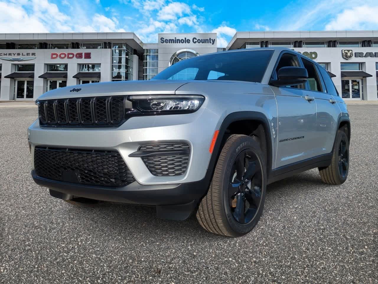 Thumbnail: 2025 Jeep Grand Cherokee - 4