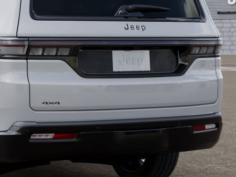 Thumbnail: 2026 Jeep Grand Wagoneer - 13