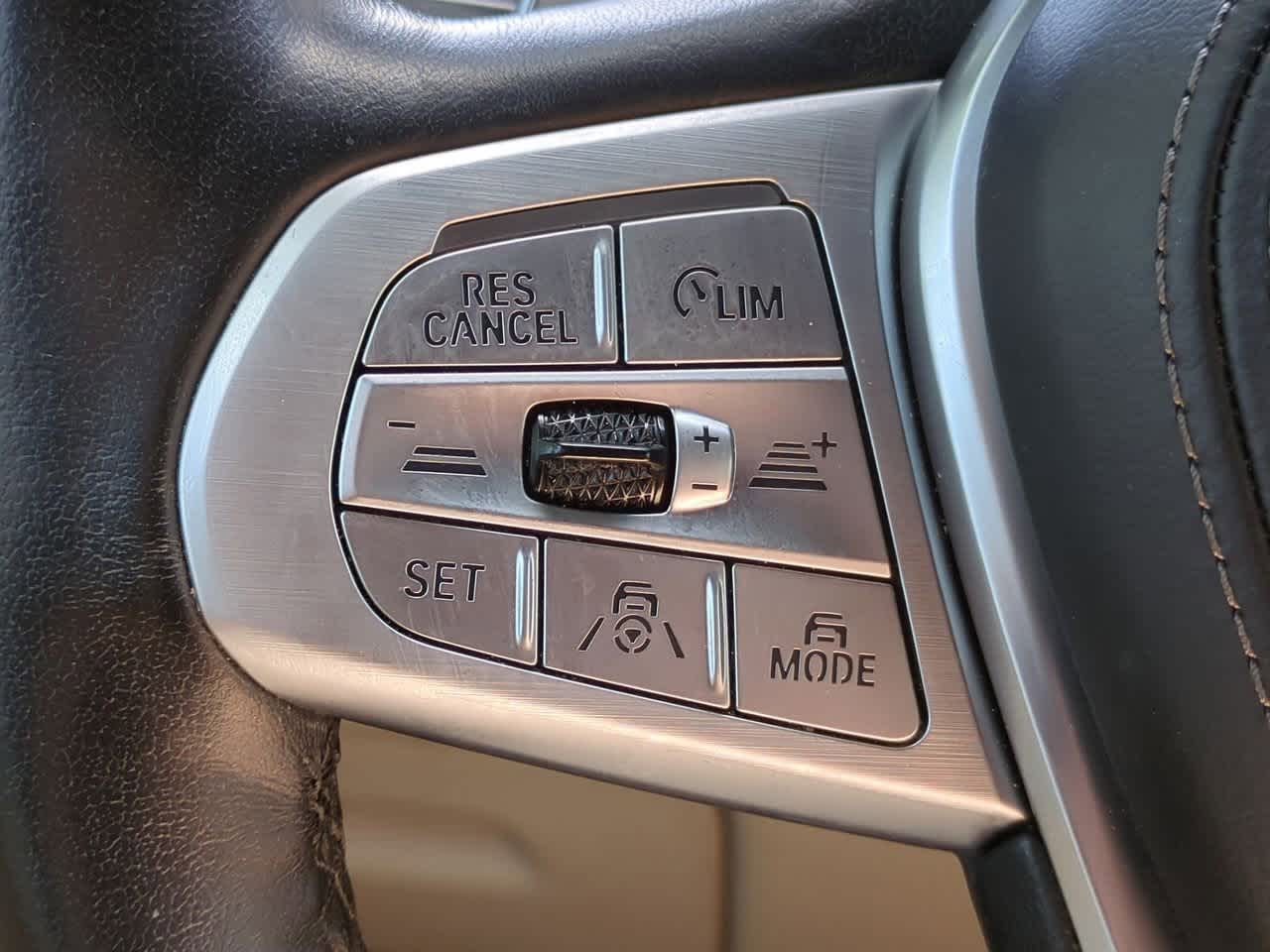 2022 BMW X7 xDrive40i 26