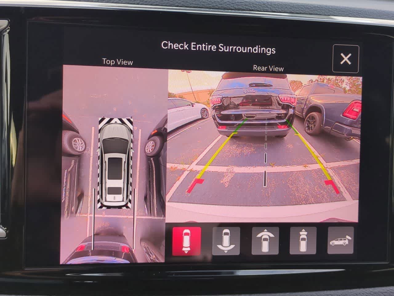 Thumbnail: 2026 Chrysler Pacifica - 30