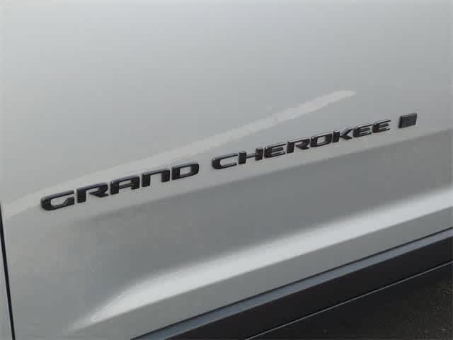 Thumbnail: 2025 Jeep Grand Cherokee - 13