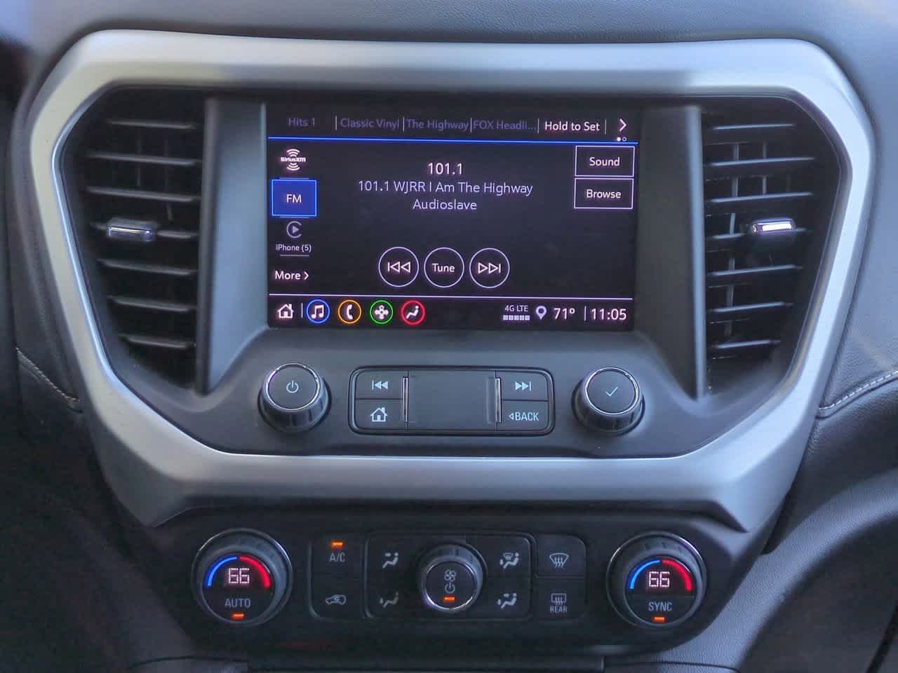 Thumbnail: 2023 GMC Acadia - 28