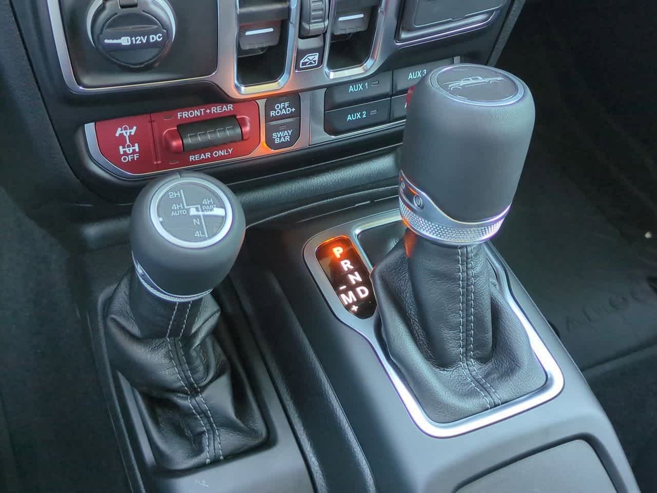 Thumbnail: 2025 Jeep Gladiator - 33