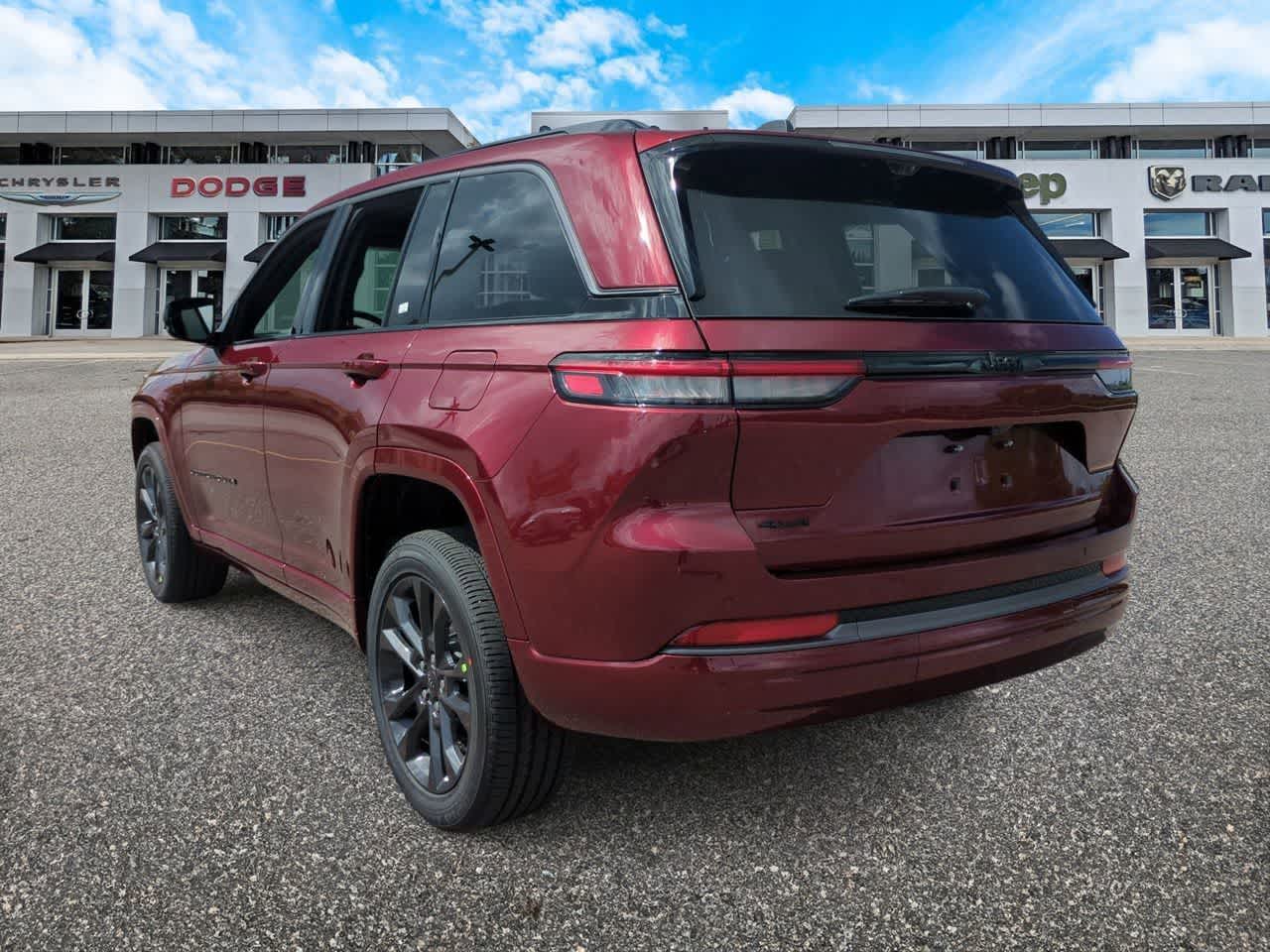 Thumbnail: 2026 Jeep Grand Cherokee - 6