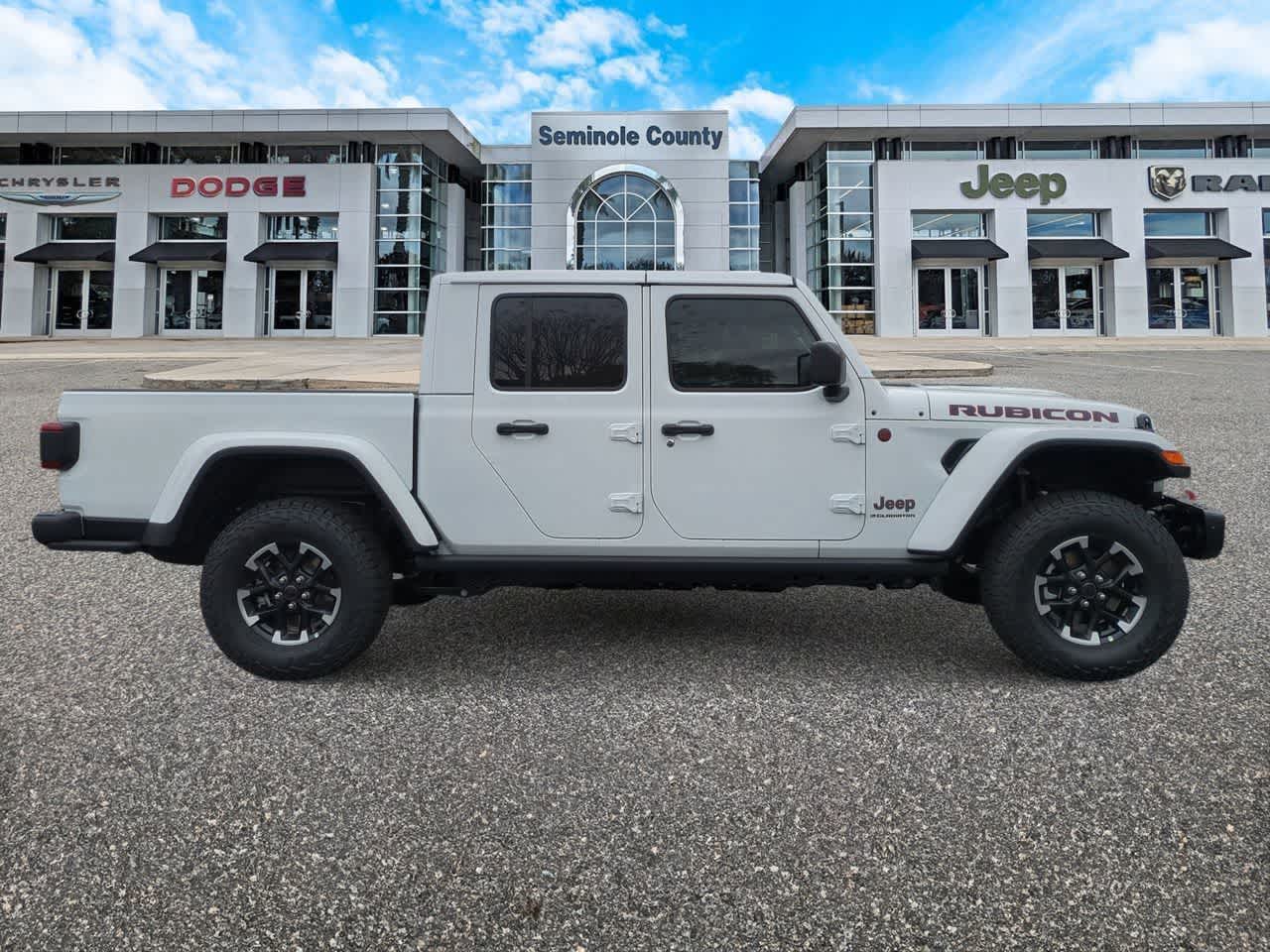 Thumbnail: 2026 Jeep Gladiator - 9
