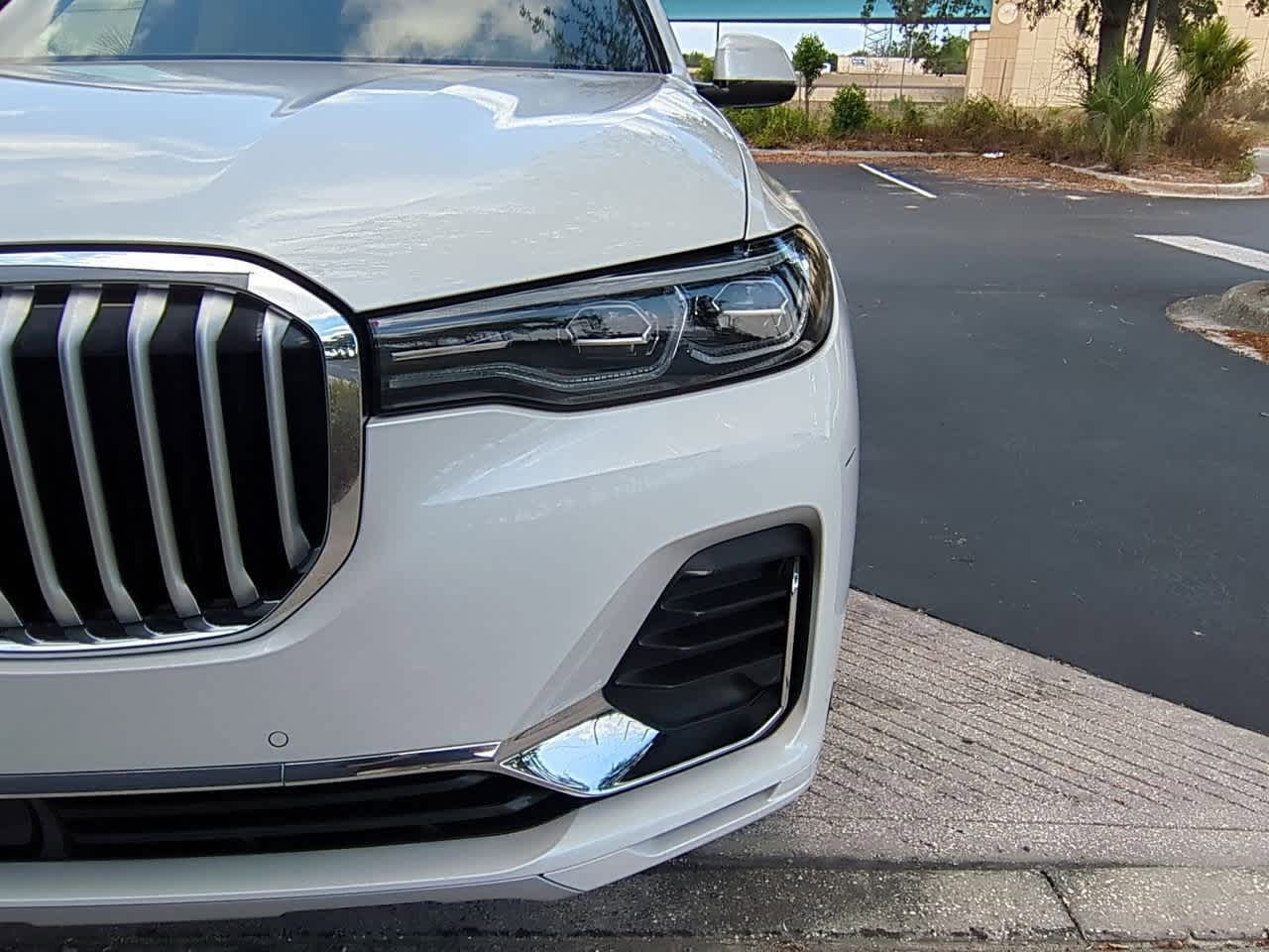 2022 BMW X7 xDrive40i 11