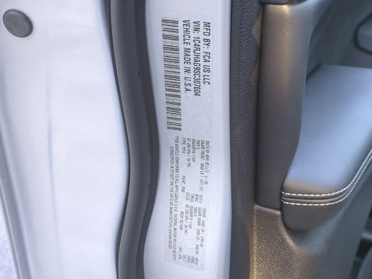 Thumbnail: 2025 Jeep Grand Cherokee - 36