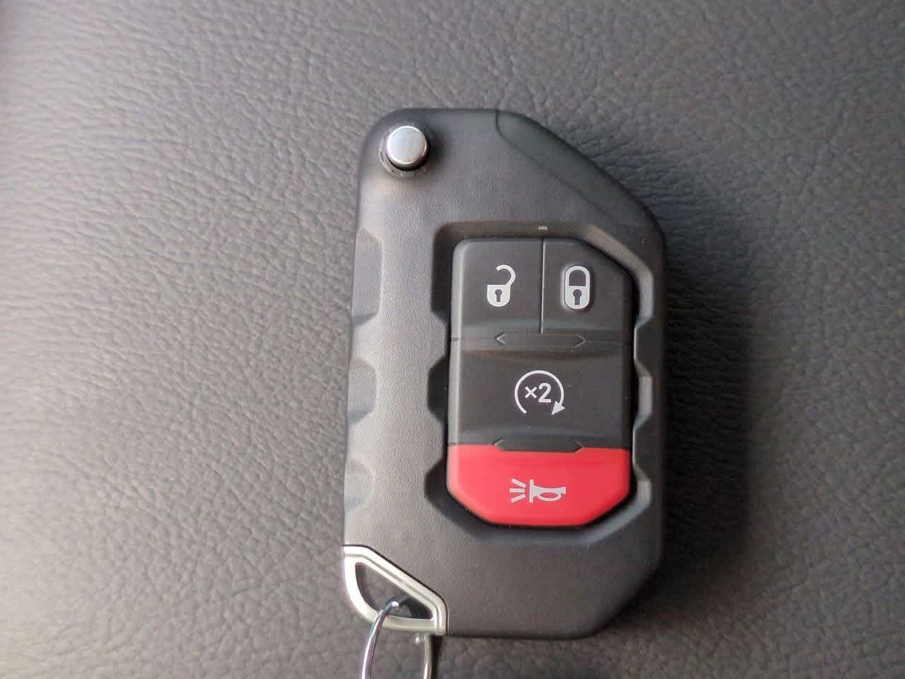 Thumbnail: 2025 Jeep Gladiator - 35