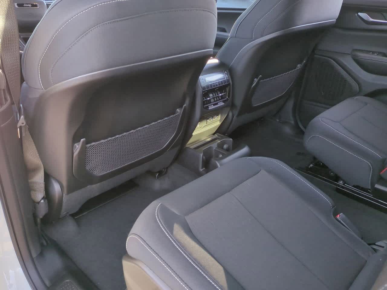 Thumbnail: 2025 Jeep Grand Cherokee L - 19