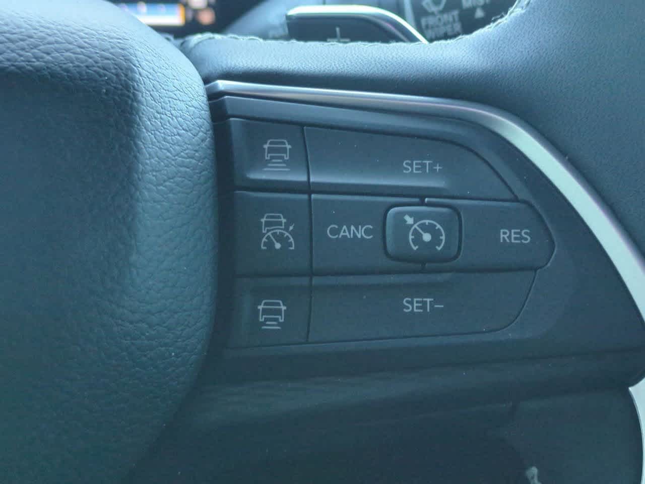 Thumbnail: 2025 Jeep Grand Cherokee L - 25