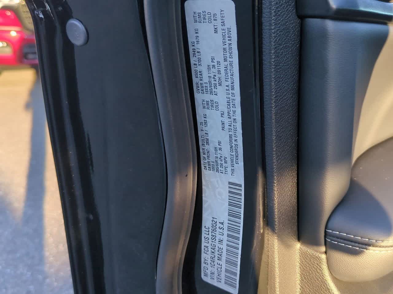 Thumbnail: 2025 Jeep Grand Cherokee L - 37