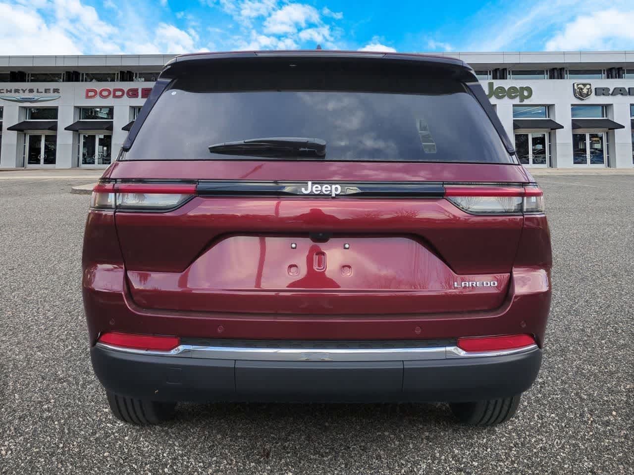 Thumbnail: 2025 Jeep Grand Cherokee - 7