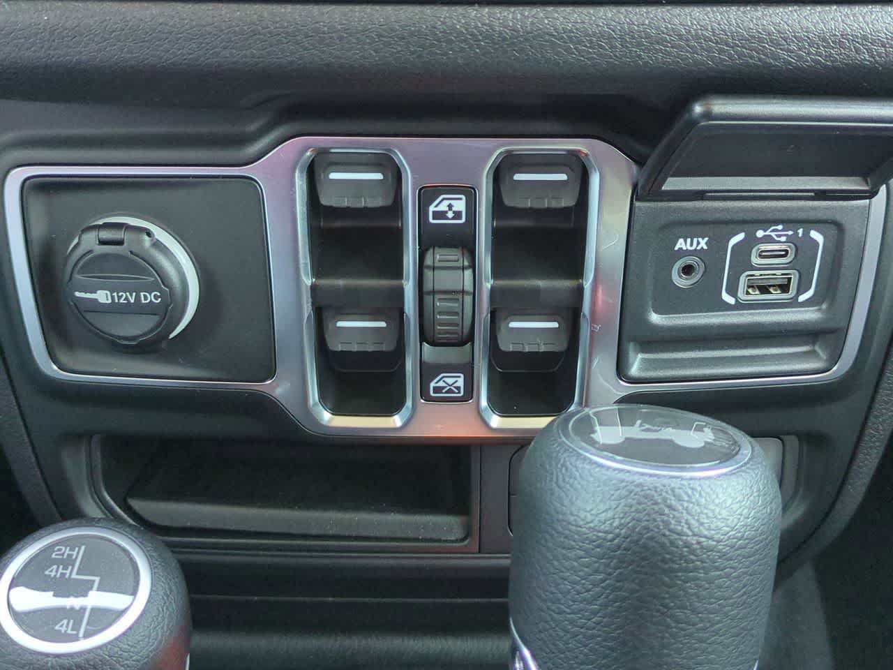 Thumbnail: 2026 Jeep Wrangler - 31