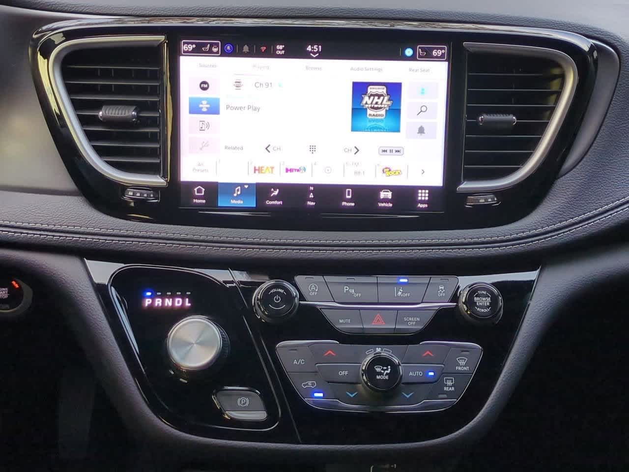 Thumbnail: 2026 Chrysler Pacifica - 29