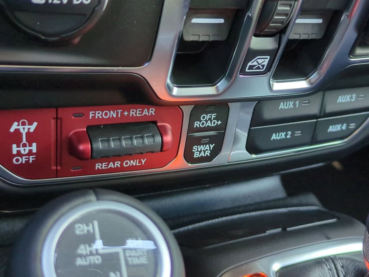 Thumbnail: 2026 Jeep Gladiator - 18