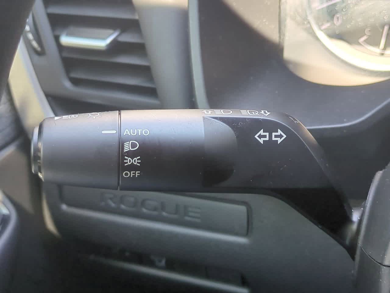 Thumbnail: 2023 Nissan Rogue - 27