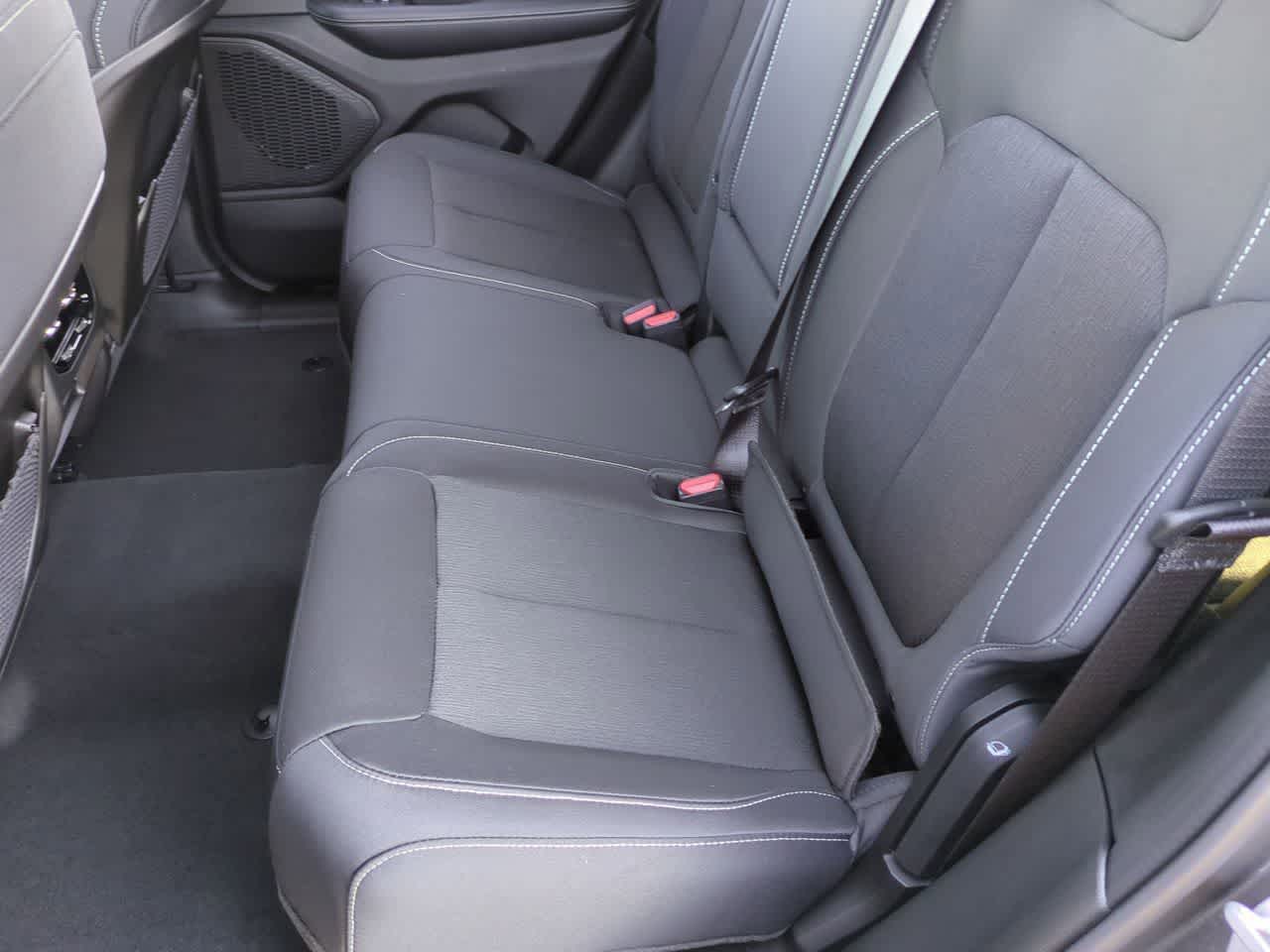 Thumbnail: 2025 Jeep Grand Cherokee - 21