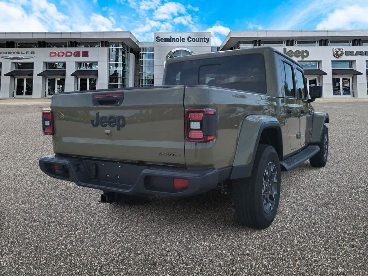 Thumbnail: 2026 Jeep Gladiator - 8