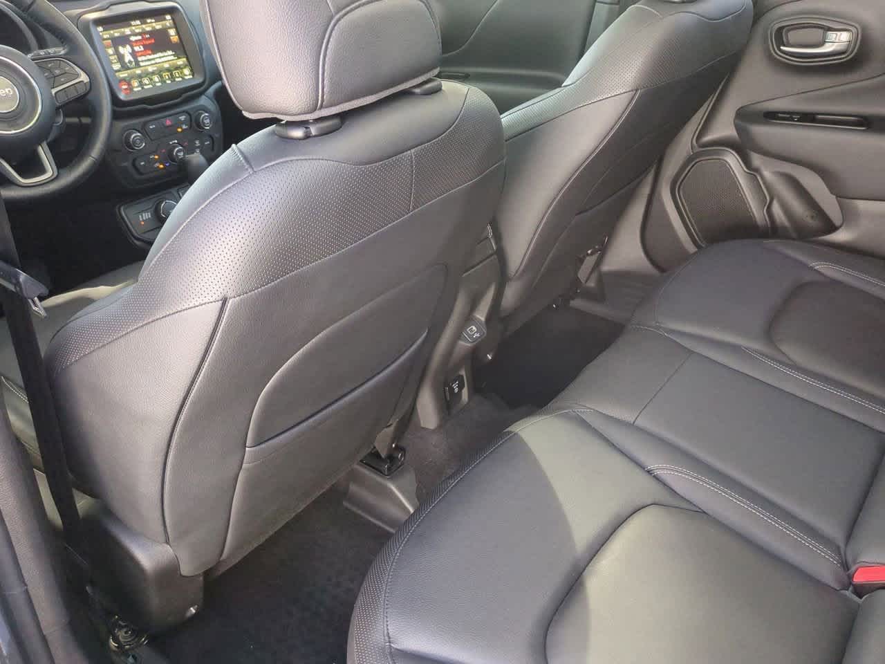 Thumbnail: 2022 Jeep Renegade - 19