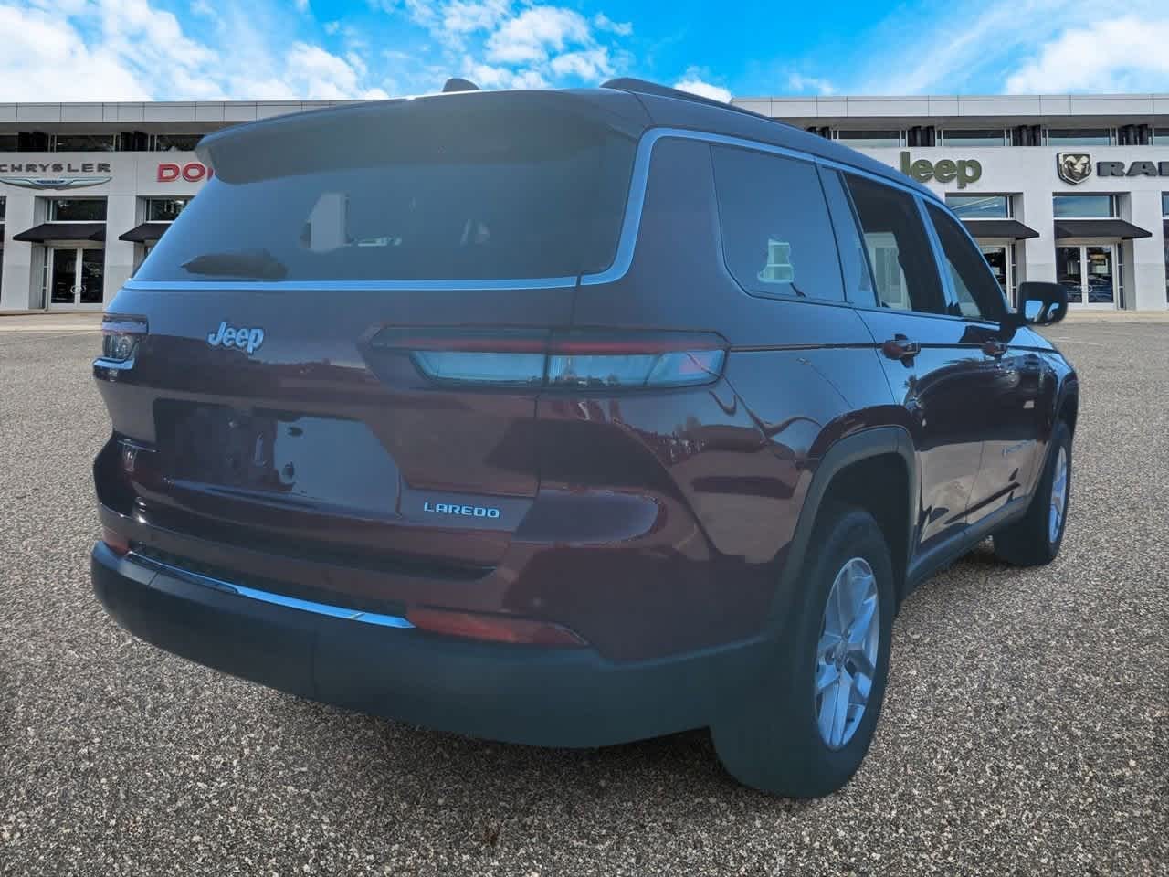 Thumbnail: 2025 Jeep Grand Cherokee L - 8