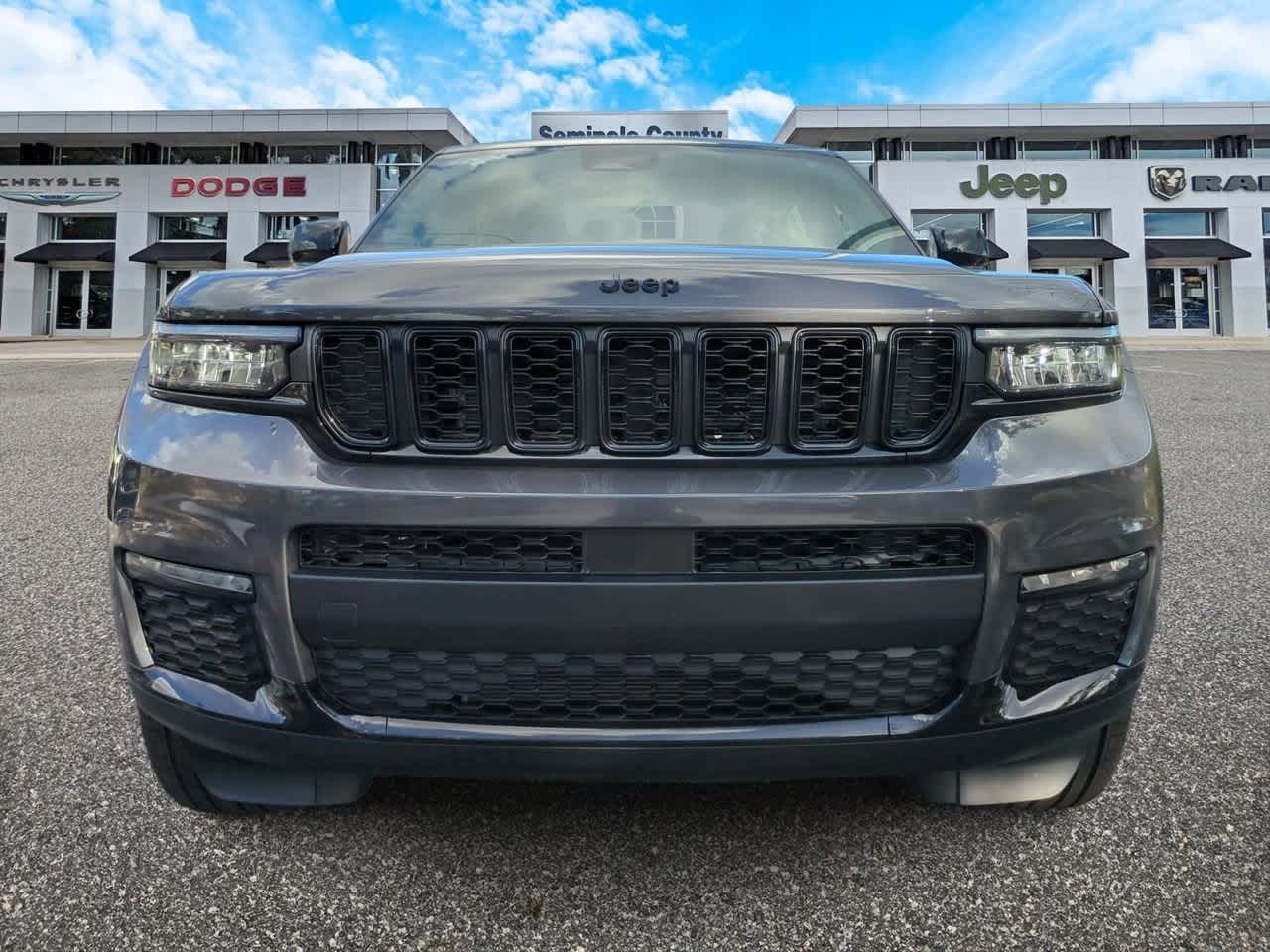 Thumbnail: 2025 Jeep Grand Cherokee L - 3