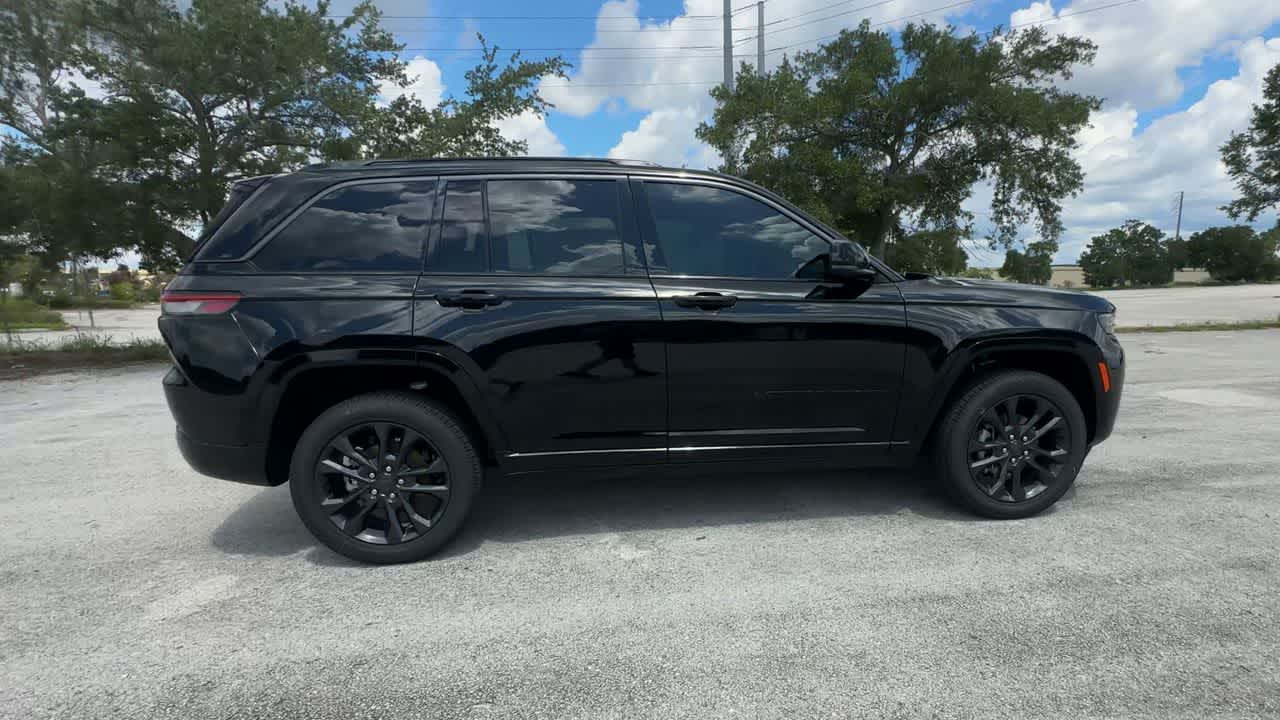 Thumbnail: 2026 Jeep Grand Cherokee - 9